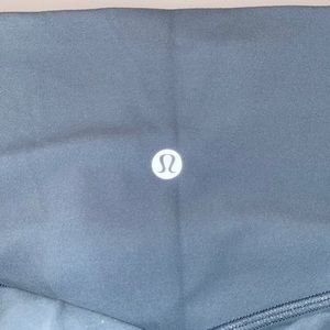 25 in lululemon align legging